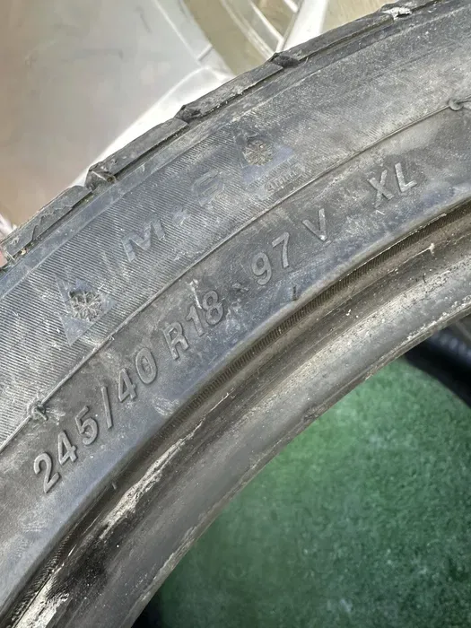 245/40 R18 Syron 20г пара шин зимних