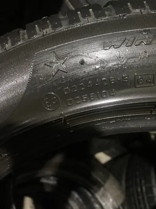 225/50 R17 Pirelli Sottozero комплект шин зимних.