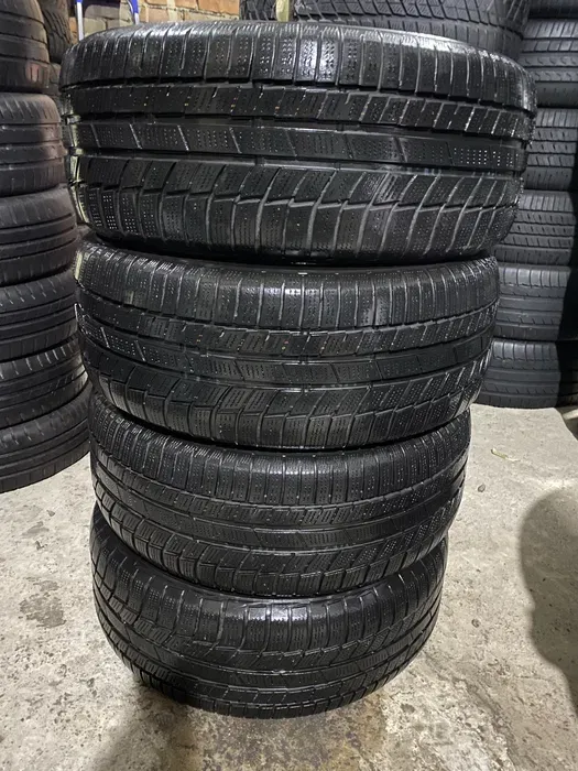 225/55 R16 Toyo SnowProx комплект шин зимних.