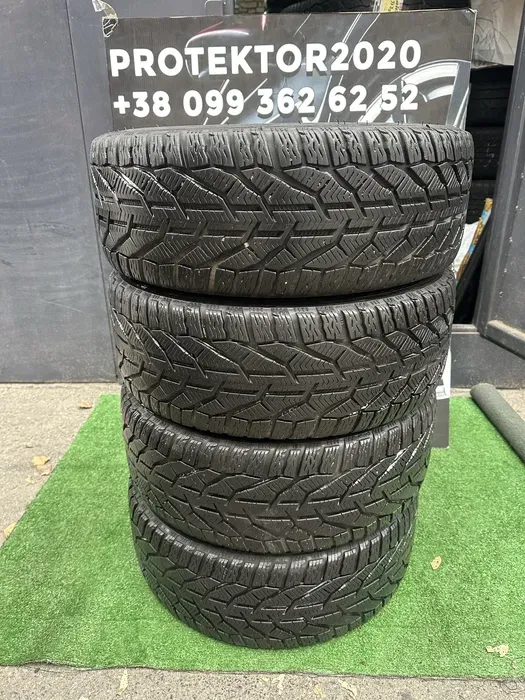 225/40 R18 Tigar 21г комплект шин зимних.
