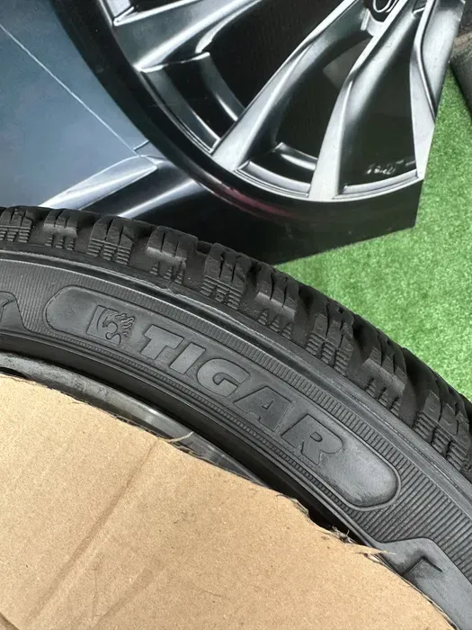 225/40 R18 Tigar 21г комплект шин зимних.