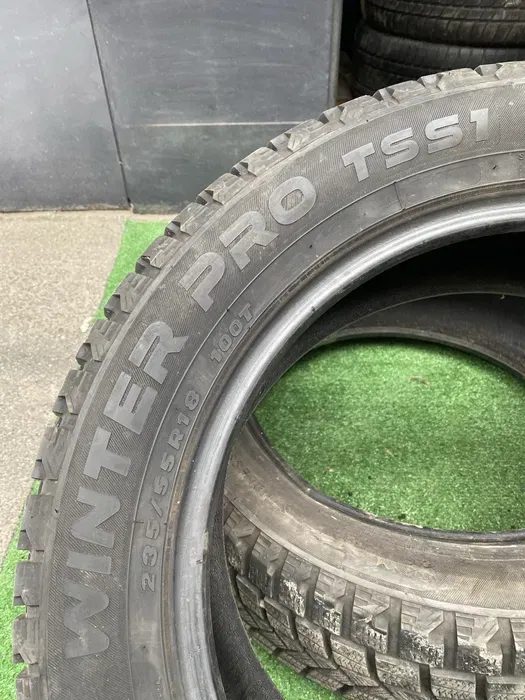 235/55 R18 Tourador Winter Pro 21г пара шин зимних.