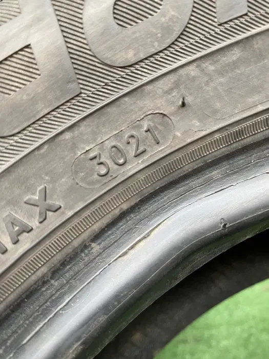 235/55 R18 Tourador Winter Pro 21г пара шин зимних.