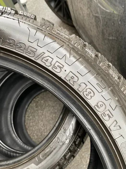 225/45 R18 Tigar 24г комплект шин зимних