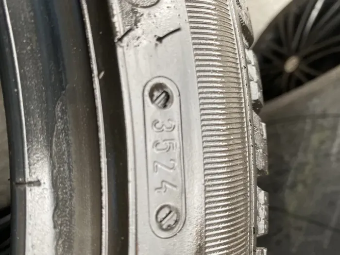 225/45 R18 Tigar 24г комплект шин зимних