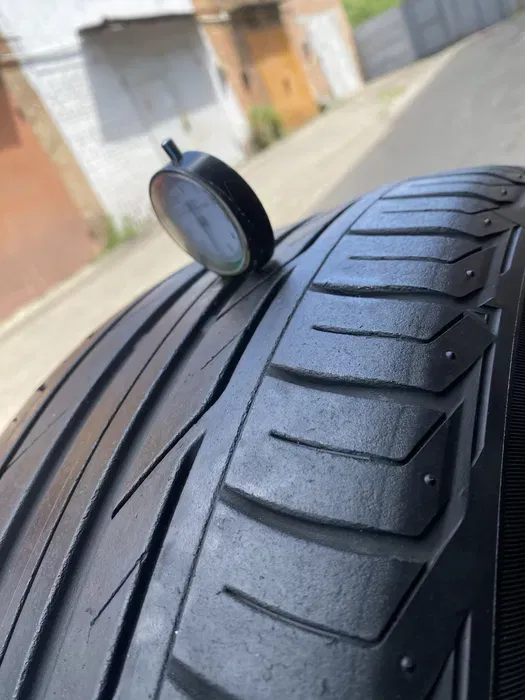 225/50 R18 Bridgestone Turanza T001 пара шин летних