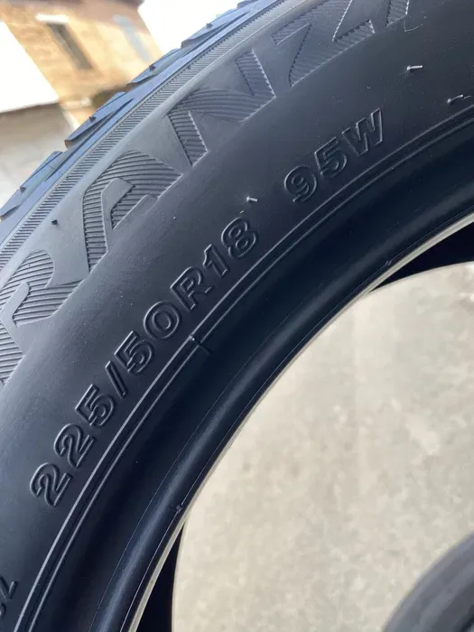 225/50 R18 Bridgestone Turanza T001 пара шин летних