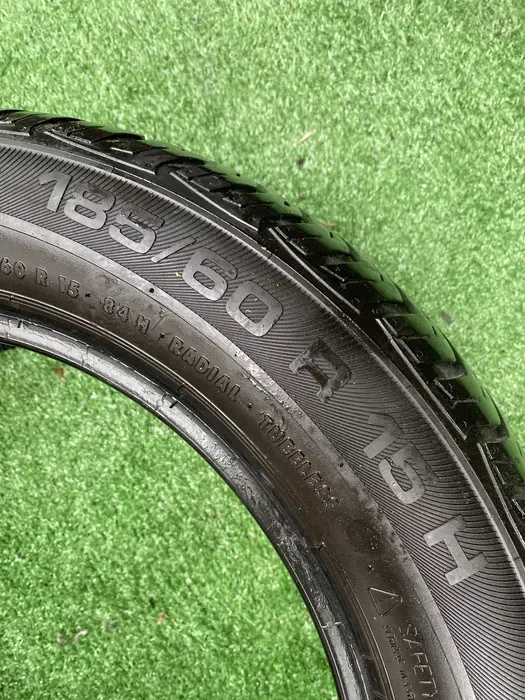 85/60 R15 Uniroyal RainExpert пара шин летних