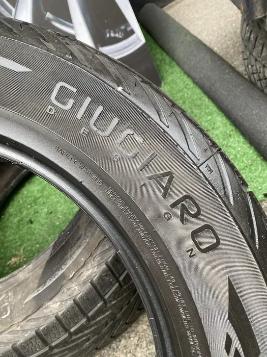 255/55 R18 Vredestein Giugiaro пара шин зимних.
