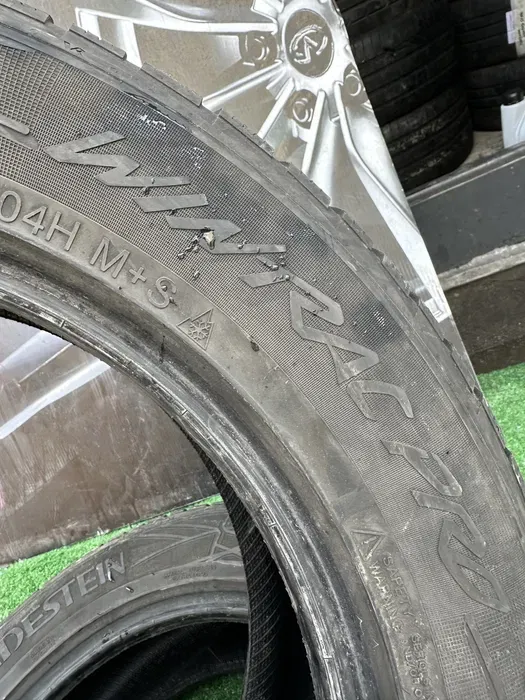 235/55 R18 Vredestein WinRacPro 22г пара шин зимних.
