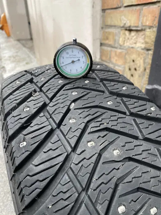 205/55 R16 Yokohama Ice guard 20г комплект шин зимних.